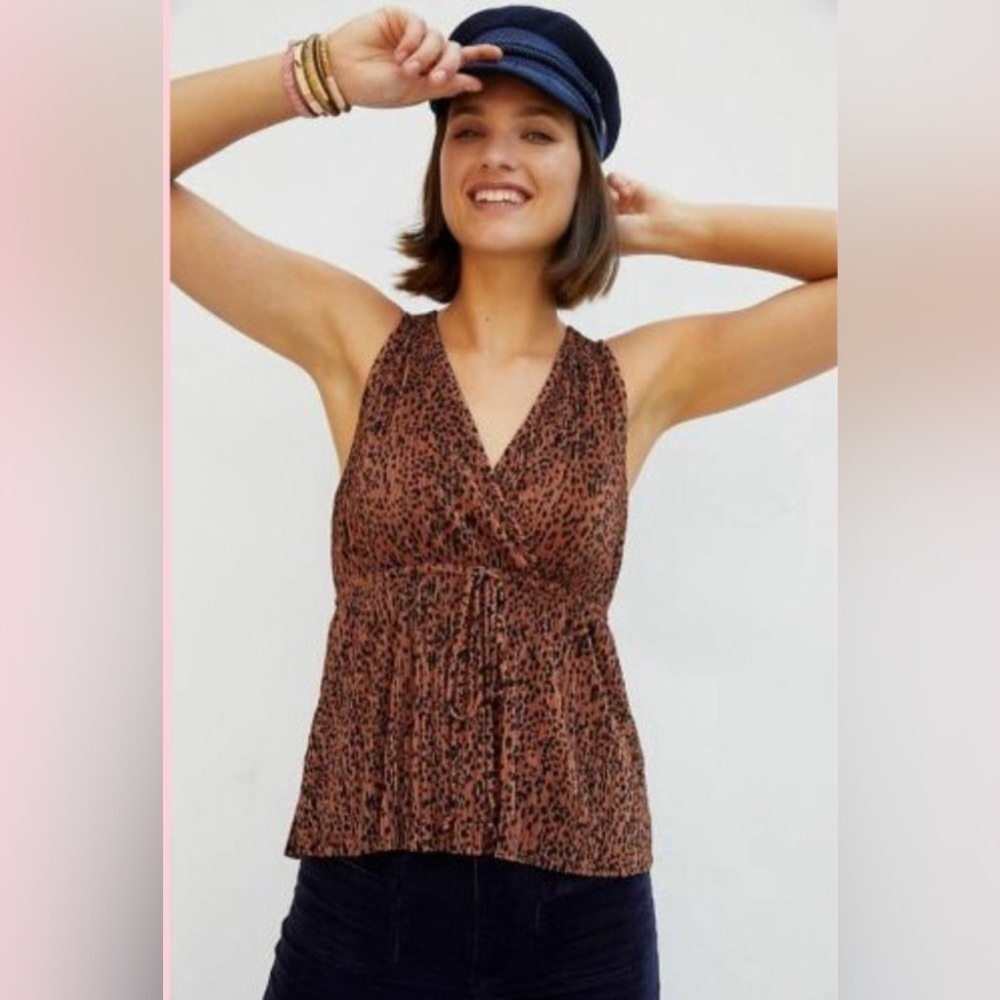 Anthropologie Alexane Leopard Print
Babydoll Pleated Blouse, Size‎ M